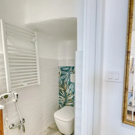 Mareluna View Centro 아파트 산레모