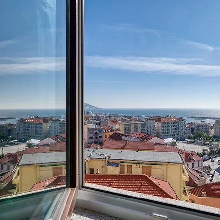 Mareluna View Centro Apartment Sanremo